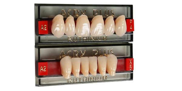 Denti Acry plus a 4 strati cromatici - Prezzo in offerta per ordine minimo di 24 file o 6 bocche