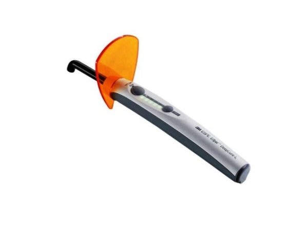 Lampada fotopolimerizzante a LED 3M Elipar DeepCure-L 76973